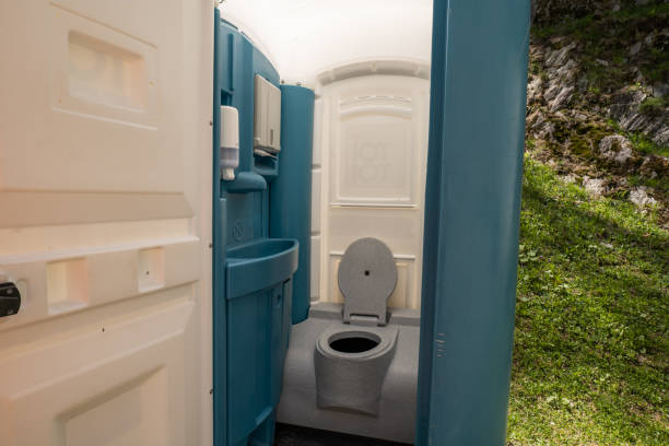 Best Portable bathroom rental  in Kirkwood, MO